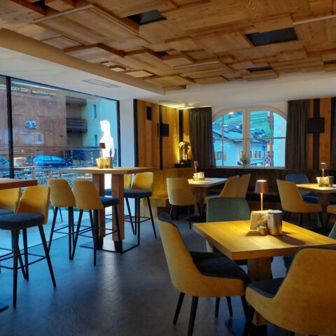 Snack bar